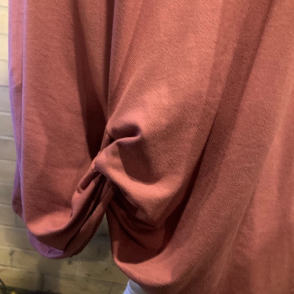 Elegant Pink Sleeveless Dress - Picture 4 of 6